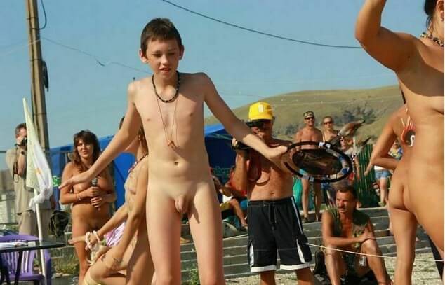 Nudists in Crimea photos