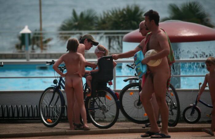 Freedom on two wheels: how cycling and hiking enrich the lives of nudists