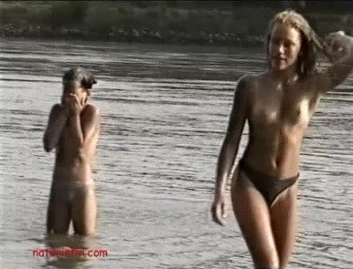 Naturistin: Dirty Girls