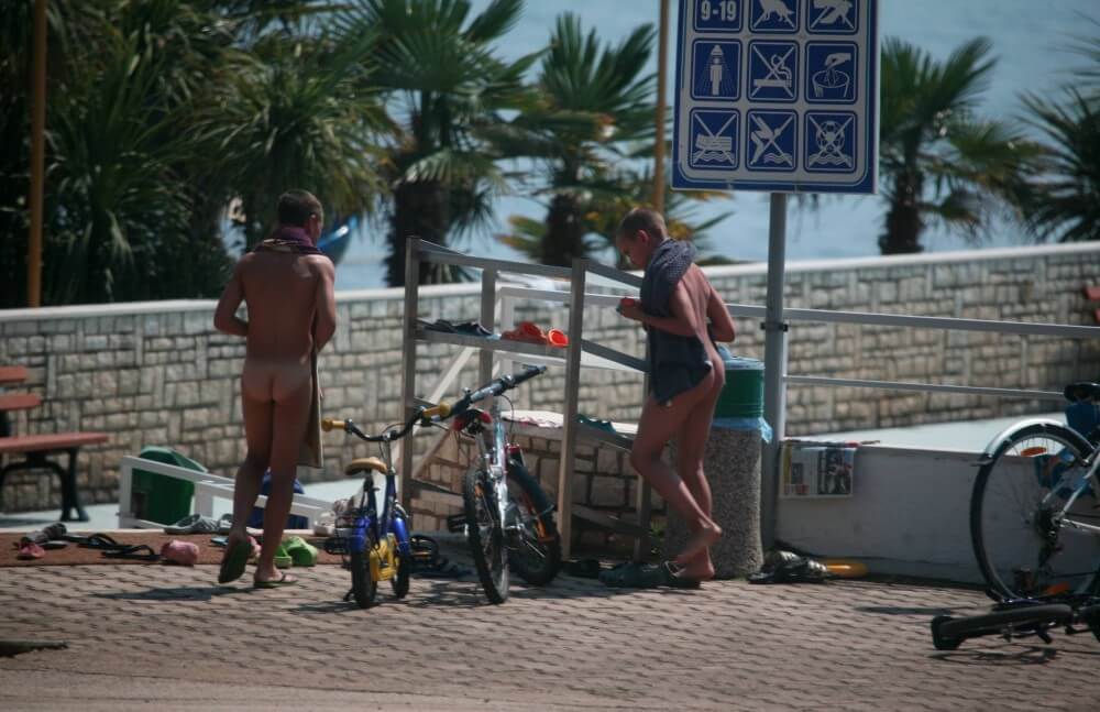 Nudism in a German water park photo